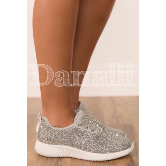 ONLY A FEW LEFT* New silver glitter sneakers - Picture 3 of 8