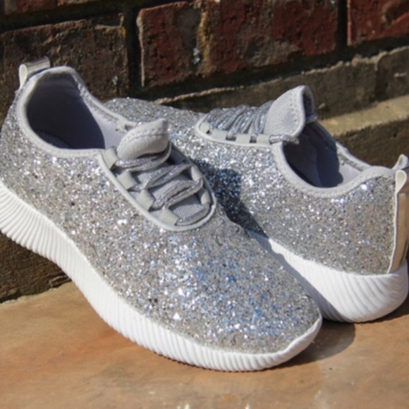 ONLY A FEW LEFT* New silver glitter sneakers - Picture 7 of 8