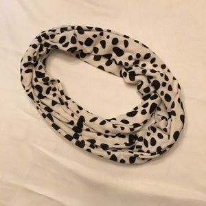 Polka for scarf