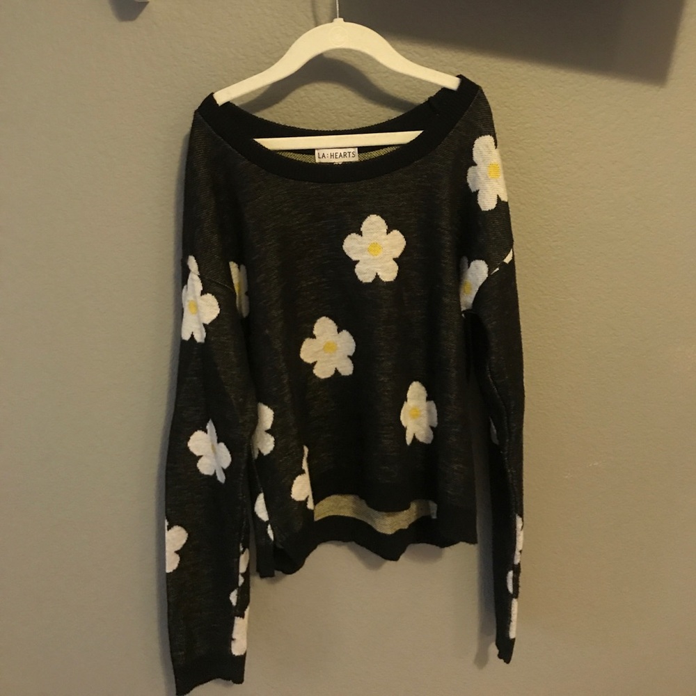 Black flower sweater