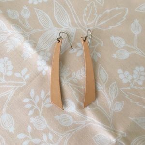 Medium accent leather earrings Nickel & Suede