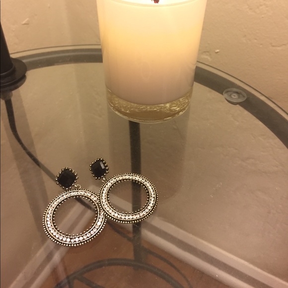 Earring bundle - Picture 2 of 5