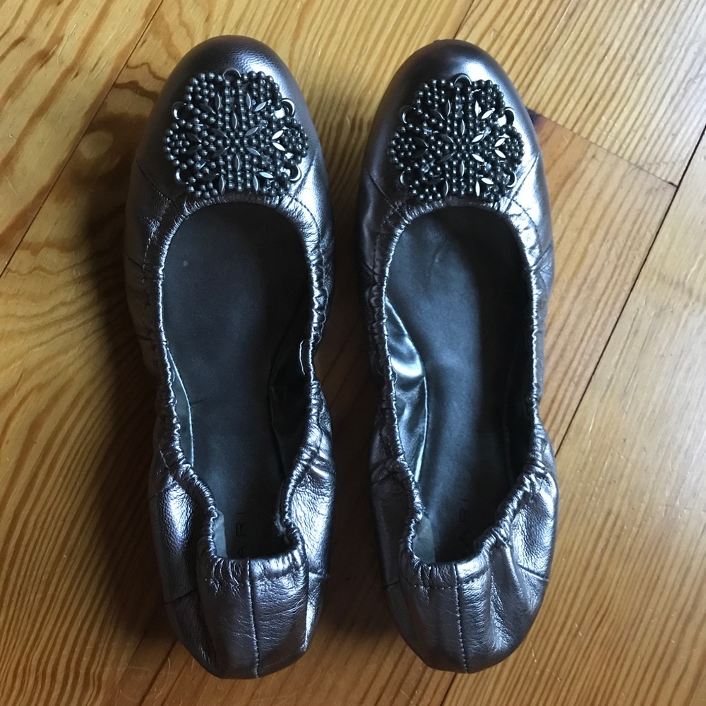 Tahari Flats