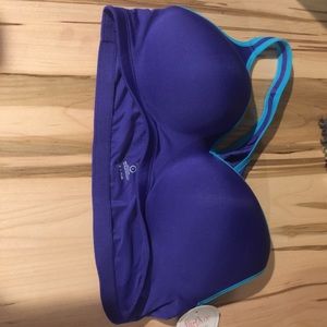 Yoga sports bra size large