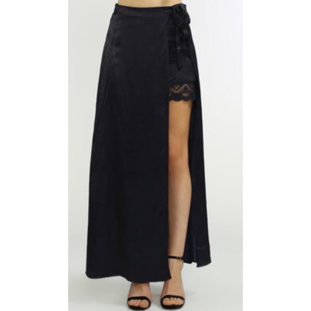 FINAL price🎁Maxi slit navy skirt