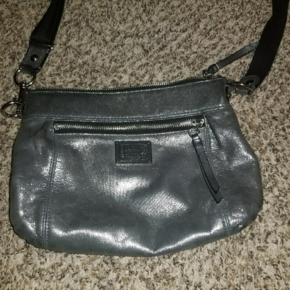Coach poppy crossbody look alike