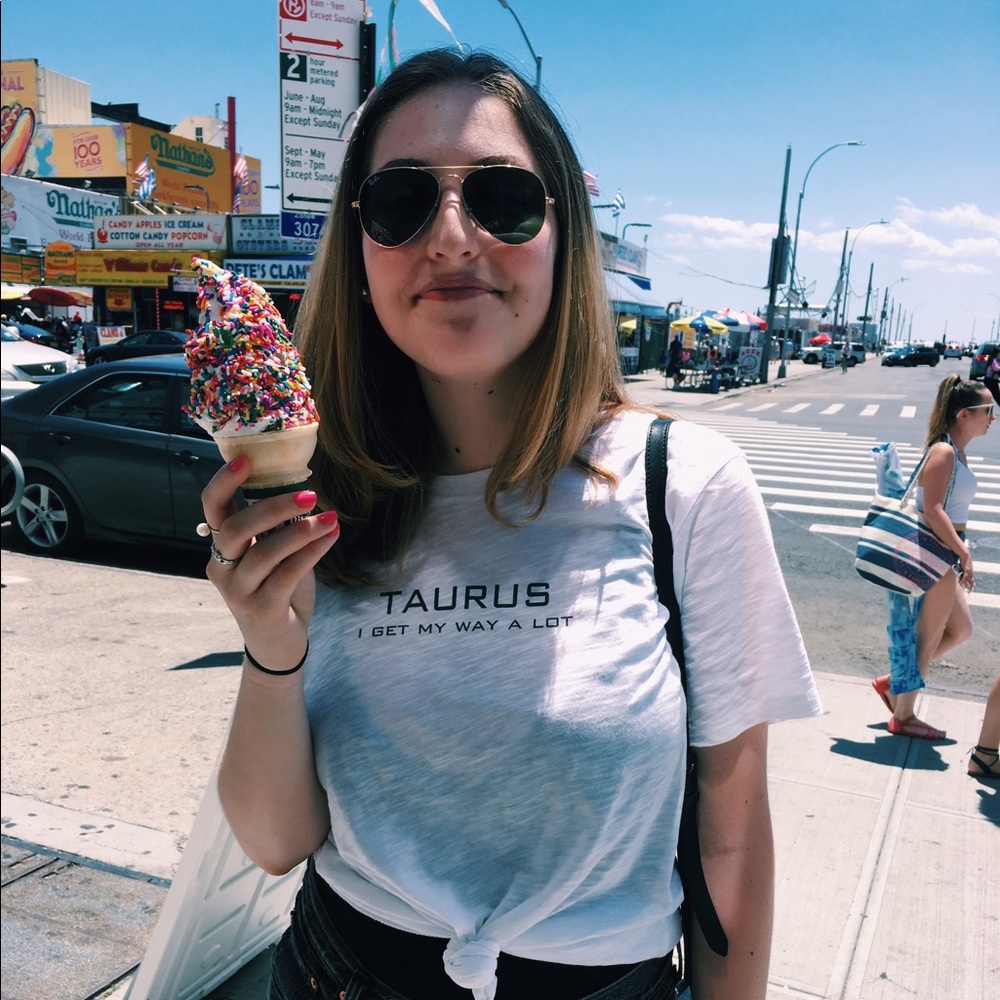 Meet your Posher, Hannah