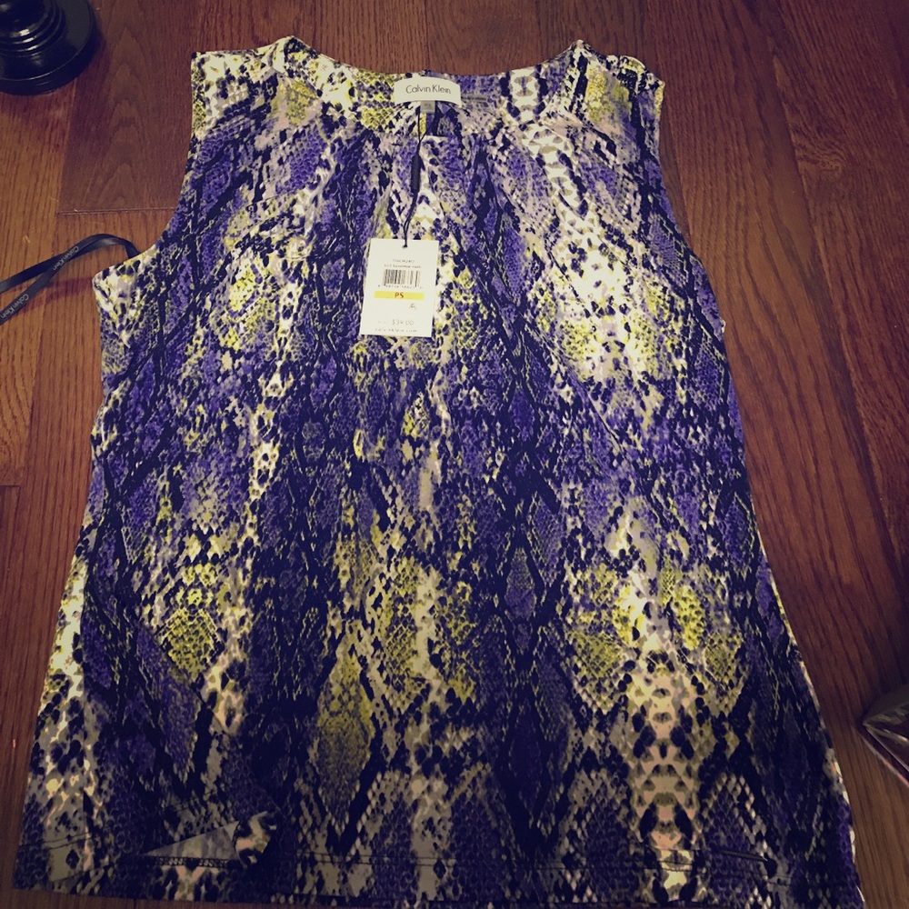 Calvin Klein top size ps