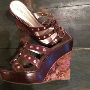 Carlos Santana Brown Gold wedge sandal