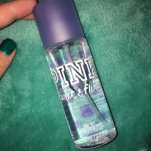 PINK Sweet & Flirty Body Mist
