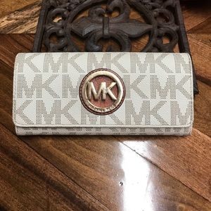 Michael Kors wallet