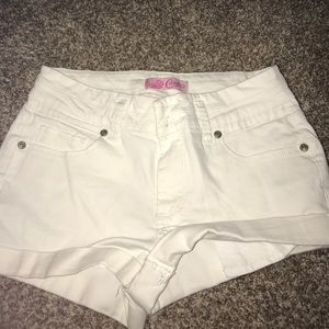white jean shorts