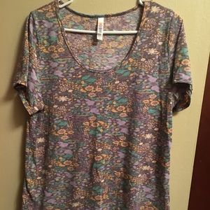 Lularoe Classic Tee