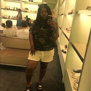 Meet your Posher, Jenaya