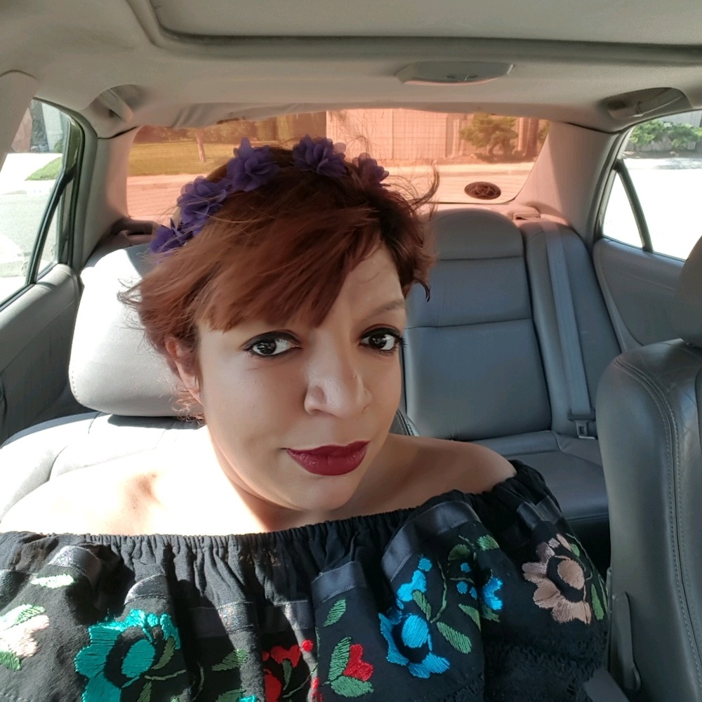 Meet your Posher, Raquel