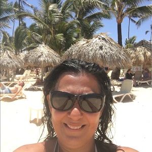 Meet your Posher, Sandra