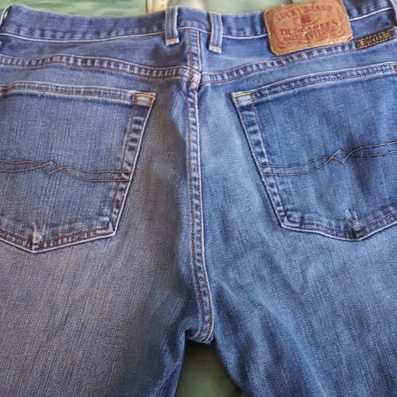 Great Buy! Men's Lucky Brand jeans 33/31 - Picture 2 of 7
