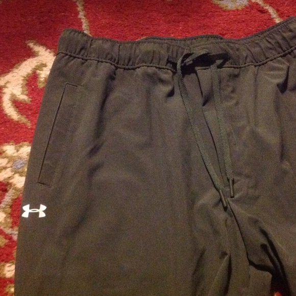 Ladies UnderArmour dri fit joggers - Picture 3 of 4