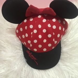Disney World Minnie Mouse Hat (great condition!)