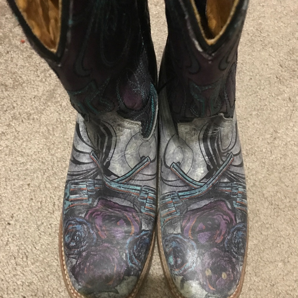 SOLD Tin Haul Women's Guns n Roses boots