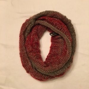 Infinity scarf