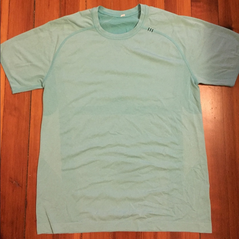 Men's Lulu lemon metal vent tech short sleeve