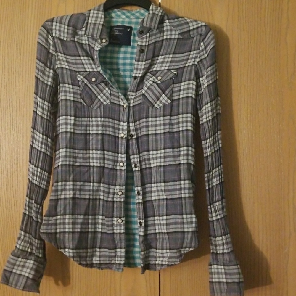 American Eagle button up