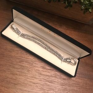 Sterling Silver bracelet with a diamond clasp💎