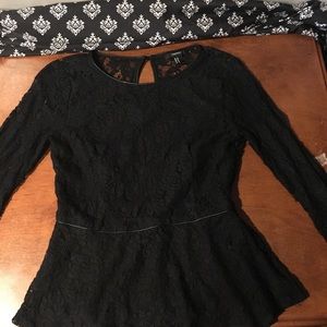 BLACK LACE TOP