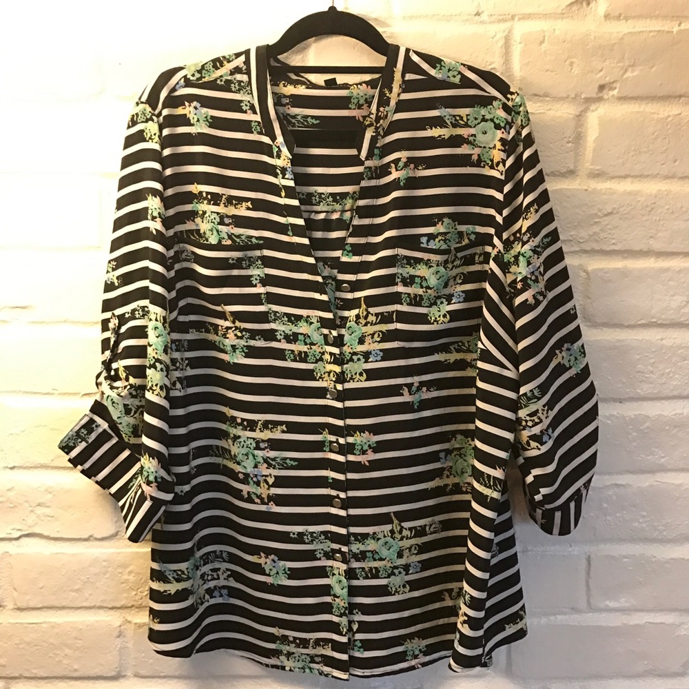 FLORAL ACCENTED STRIPE BLOUSE | 3X