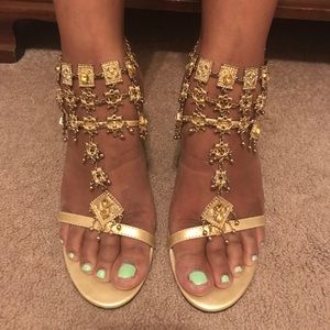 Sexy Gold Exotic Scandals