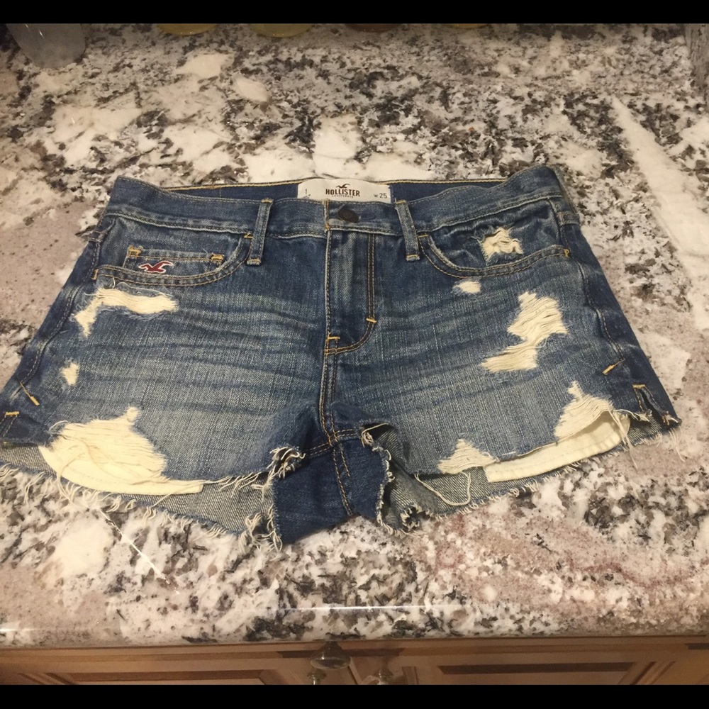 Hollister size 1 shorts
