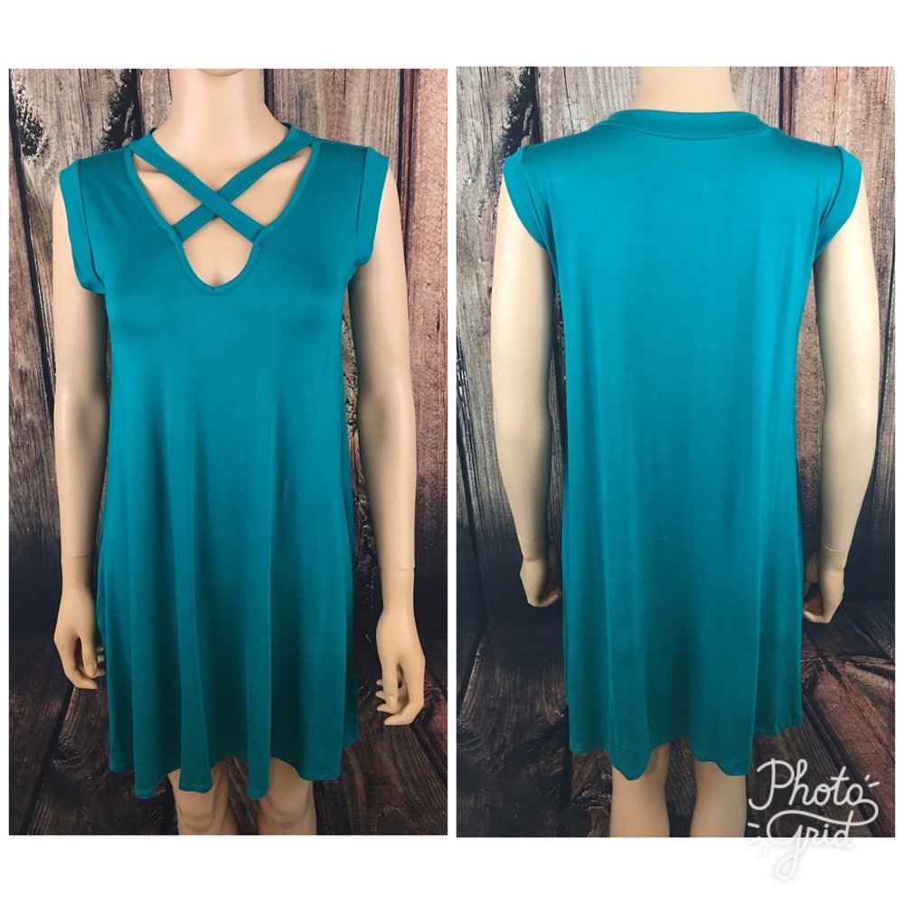 Crisscross Detailed Dress With Pockets