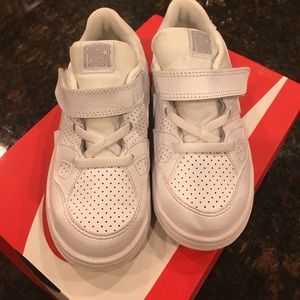 Nike toddler white sneakers