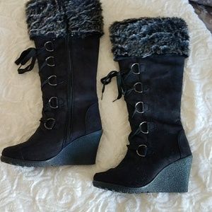 Black wedge boots