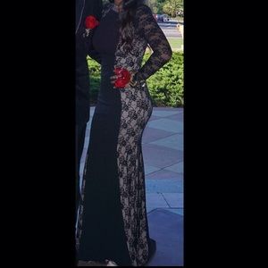Windsor- Black. Long Sleeve. Prom Dress
