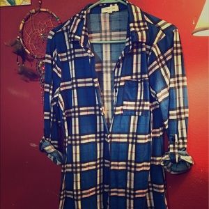 Blue plaid button up tunic top