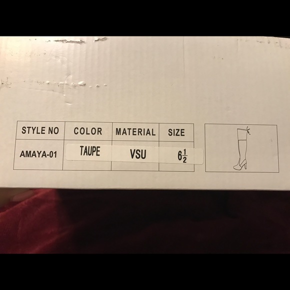 Knee high boots - Picture 2 of 4