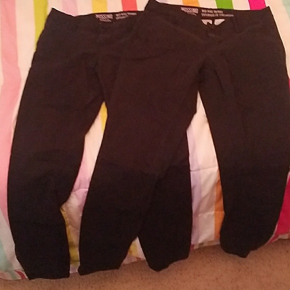 $10 only for both pairs of black work jeans!!!! - Picture 2 of 3