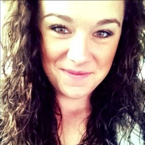 Meet your Posher, Cheri