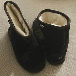 Emu ankle boots