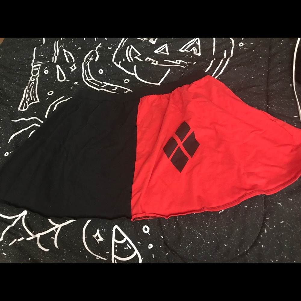 NWOT Harley Quinn skirt (plus size)