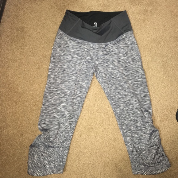 Workout capris - Picture 1 of 1