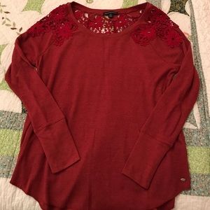 Thermal Lace Accent Top