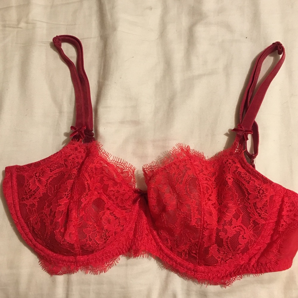 Victoria's Secret Unlined Dream Angel Bra 36D Red