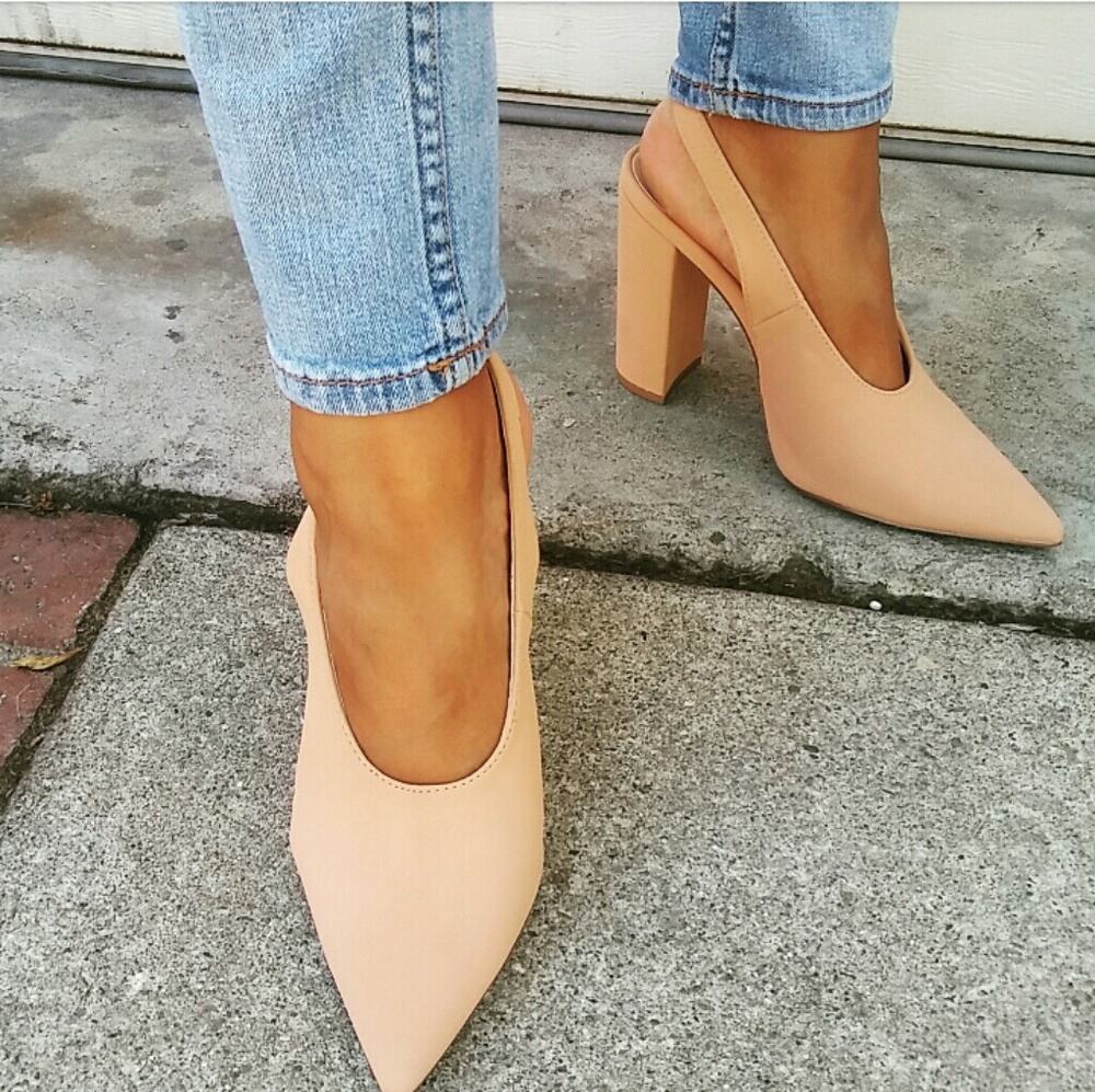LAST PAIR!!//The Hayden// Blush nude heel - Picture 3 of 4
