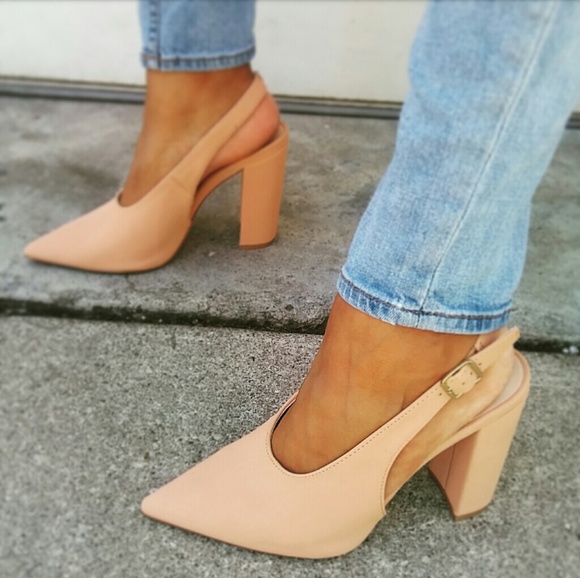 LAST PAIR!!//The Hayden// Blush nude heel - Picture 2 of 4