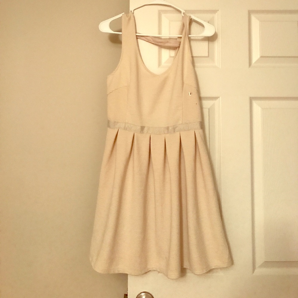 American eagle cream dress