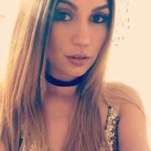 Meet your Posher, Roxy