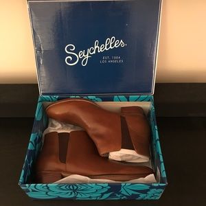 BRAND NEW IN BOX Seychelles Brown Booties Size 11